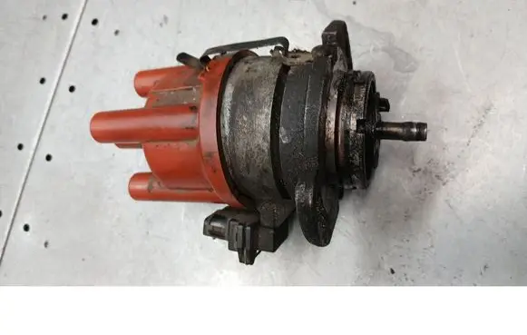 Skoda Octavia Mk1 (1U) Ignition distributor APARATSKODA