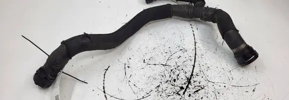 Audi A4 S4 B8 8K Engine coolant pipe/hose 8K0122293F