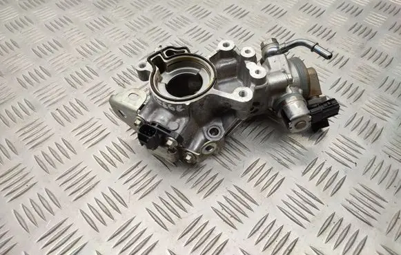 Mazda 2 Fuel injection high pressure pump S8204 22J02 D155