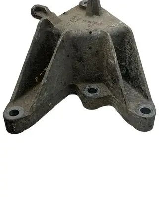 Opel Insignia A Engine mounting bracket 13228289