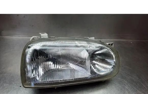 Volkswagen Golf III Front reflector 