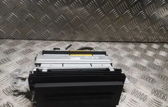 Mercedes-Benz ML W164 CD/DVD changer A2118703889 2118705390