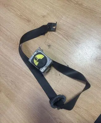Skoda Octavia Mk1 (1U) Front seatbelt 1U4857701 1U4857701A 00064785