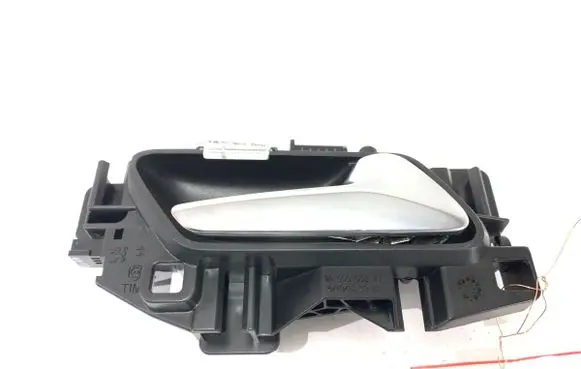 Peugeot 308 Front door interior handle