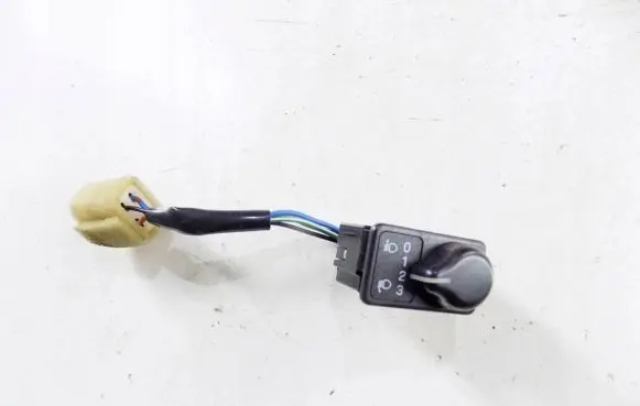 Subaru Forester SF Headlight level height control switch
