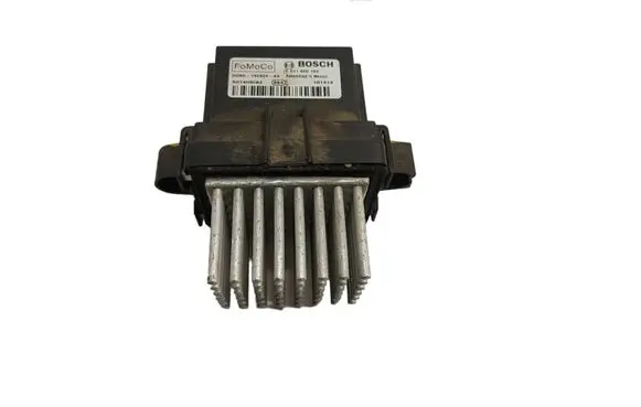 Ford Fusion II Heater blower fan relay DG9H19E624AA F011500104 S074H6IBZ