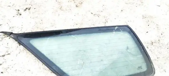 Renault Laguna I Rear side window 