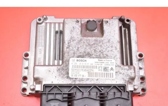 Peugeot 2008 I Engine control unit/module ECU 9805947780