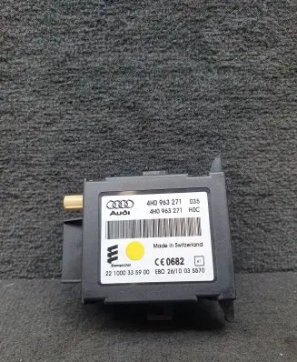 Audi A8 S8 D4 4H Auxiliary heating control unit/module 4H0963271