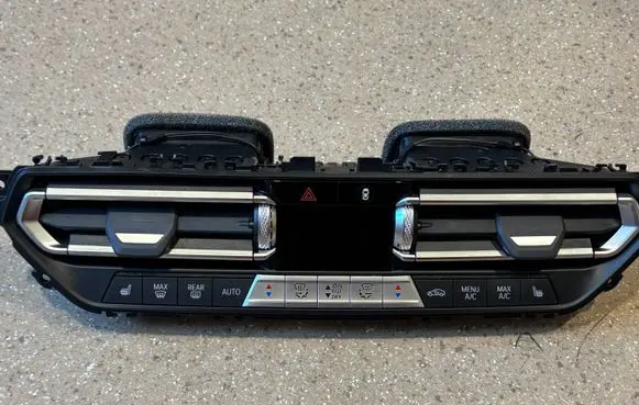 BMW X3 G01 Climate control unit 9855409