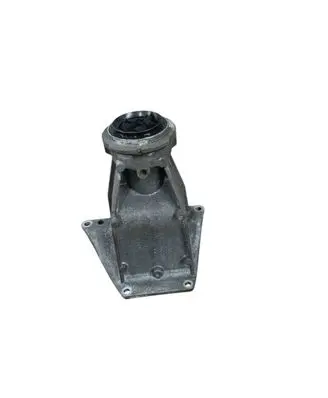 BMW 3 G20 G21 Driveshaft support bearing bracket 8639383