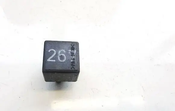 Audi A6 S6 C4 4A Other relay 899519 443919578c