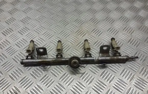 Mazda 6 Fuel main line pipe 4M8G-9D280-AA
