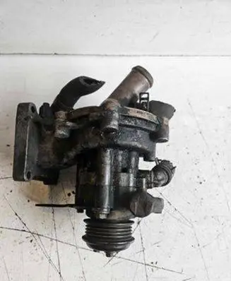 Ford Mondeo Mk III Water pump XS708A578