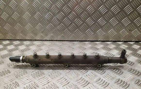 Volvo V70 Fuel main line pipe 0445215010 8658252