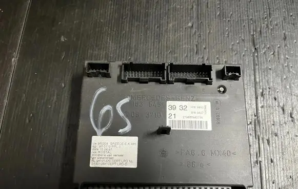Mercedes-Benz ML W163 Comfort/convenience module 1635453932 05371021