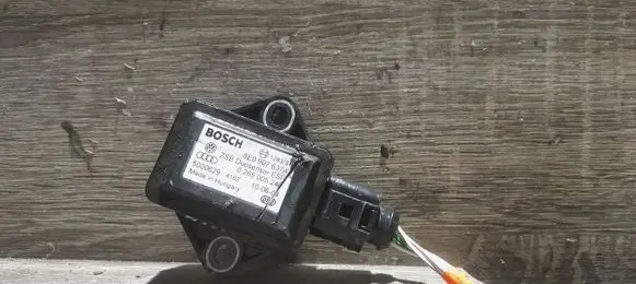 Volkswagen Phaeton ESP acceleration yaw rate sensor 0265005245 8E0907637A