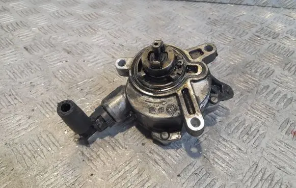 Volvo XC90 Vacuum pump 30731825