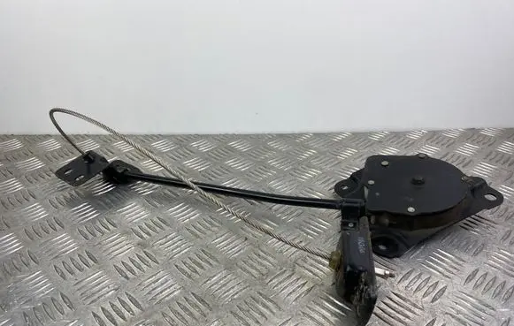KIA Sorento Spare wheel mounting bracket 