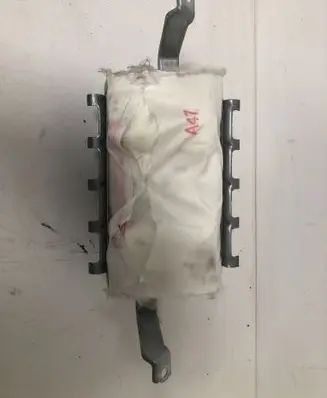 Toyota Avensis T270 Passenger airbag TG14B02001 100379815PF2