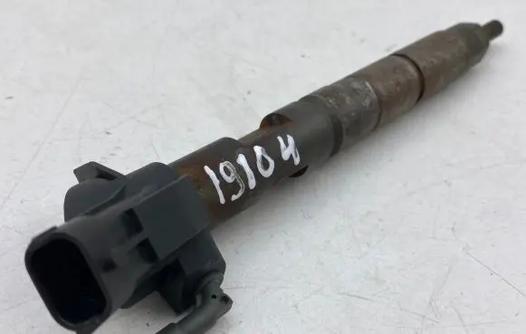Toyota Urban Cruiser (XP110) Fuel injector 2367033051 091208 0445116009