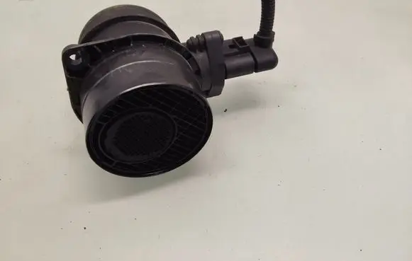 Volkswagen Transporter - Caravelle T5 Mass air flow meter 074906461B