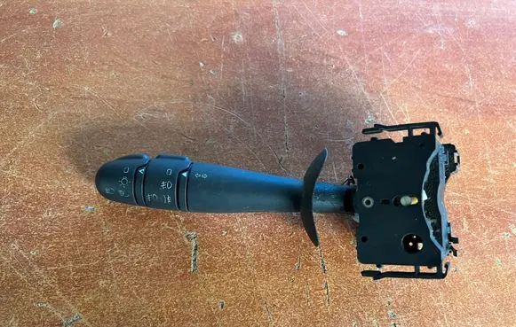 Renault Laguna II Indicator stalk 8200012245 34447701AR
