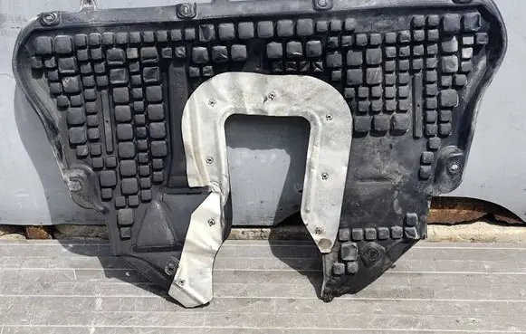 Jeep Cherokee KL Engine splash shield/under tray CHEROKEEKLOSLONA