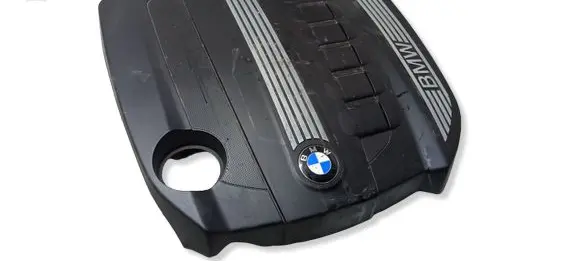 BMW 5 GT F07 Engine cover (trim) 11252010