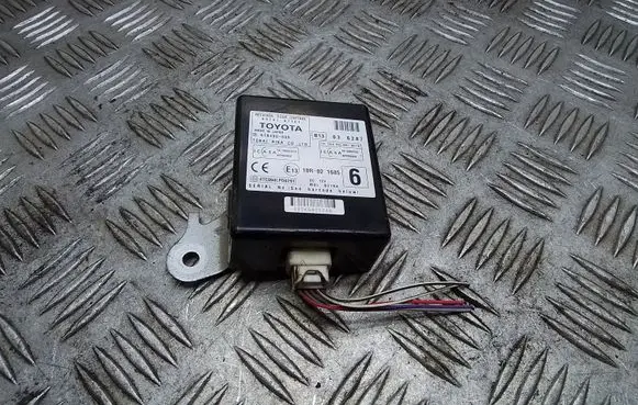 Toyota Prius (XW20) Door central lock control unit/module 8974147101 61B490000