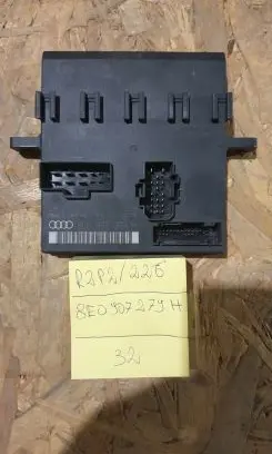 Audi A4 S4 B7 8E 8H Light module LCM 8E0907279H