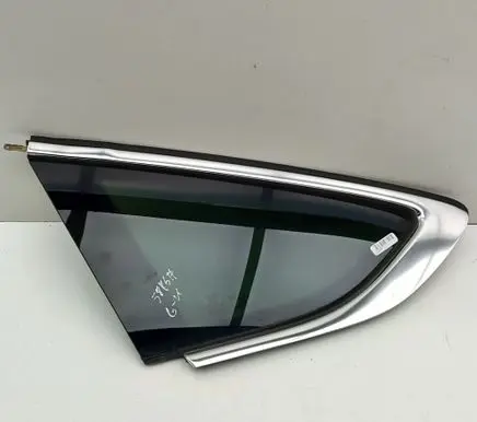 Audi A5 Rear side window 8W8845297