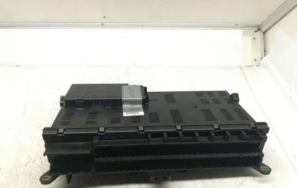 BMW X5 E53 Fuse module V6947683K