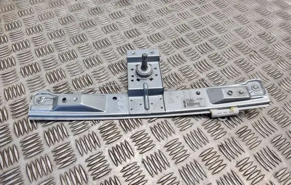 Opel Corsa E Rear door manual window regulator 541613212 37020000 013188503