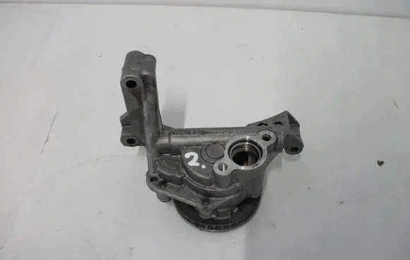 Volkswagen Transporter - Caravelle T5 Oil pump 03L115105B