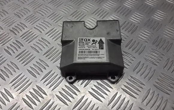 Opel Zafira B Airbag control unit/module 13246046