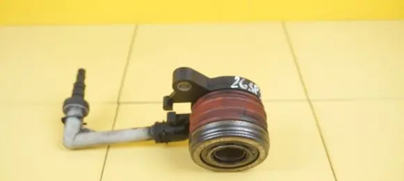 Renault Megane III Clutch slave cylinder BB40530S33 R9M402
