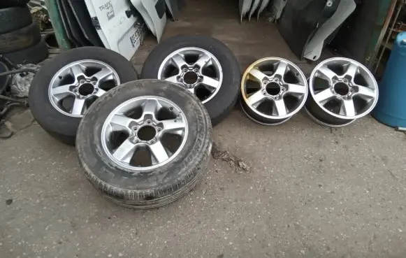 Toyota Land Cruiser (J100) R18 summer tire 18X8JJ60 JDOT