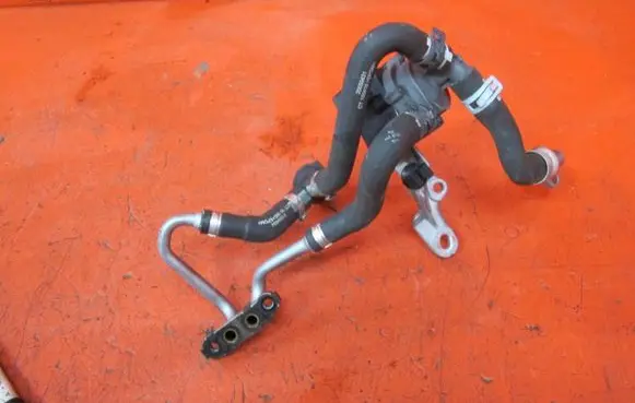 Peugeot 5008 II Electric auxiliary coolant/water pump 9815061380