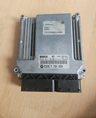 BMW 5 E60 E61 Engine control unit/module 0281011120 1039S04709 7794650
