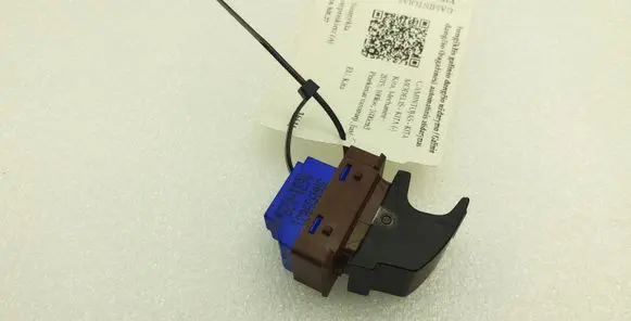 Volkswagen PASSAT B7 Tailgate opening switch 3AA959831