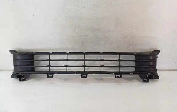 Fiat Fullback Front bumper lower grill 6402A429