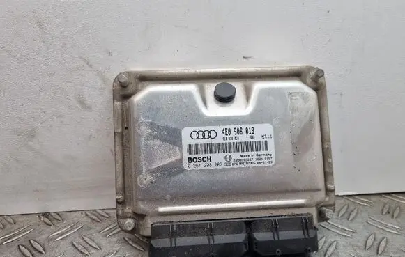 Audi A8 S8 D3 4E Engine control unit/module 4E0906018 0261208203 4E0910018