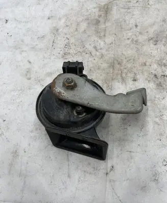 Volkswagen Golf IV Horn signal 00884