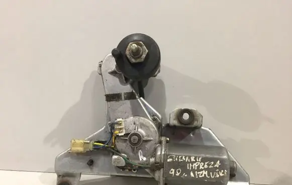 Subaru Impreza I Rear door window regulator motor WM32091S