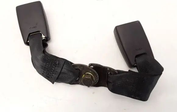Mitsubishi Lancer Rear seatbelt buckle