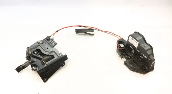 BMW 6 F06 Gran coupe Front door soft close latching motor 7276319 51217276319 A053702