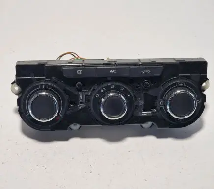 Skoda Octavia Mk2 (1Z) Climate control unit 3T0820047R 5HB00975240
