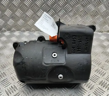 BMW iX1 Air conditioning (A/C) compressor (pump) 5B31E59