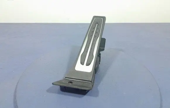 BMW M4 F82 F83 Accelerator throttle pedal 6871053